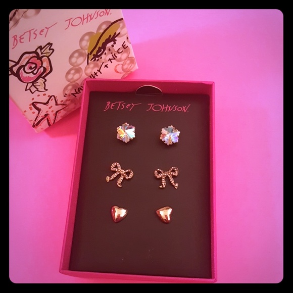 Betsey Johnson Jewelry - Betsey Johnson Earring Set